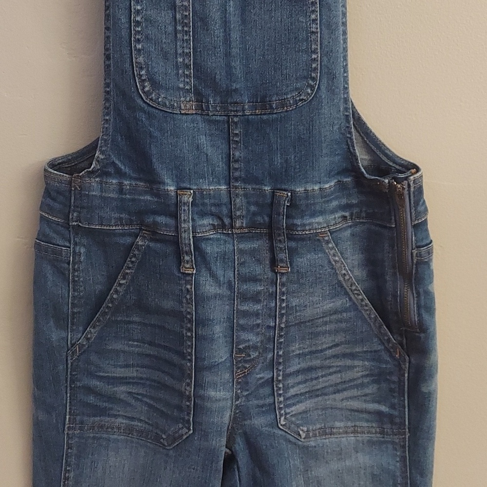 MADEWELL XS Denim Overalls in Jansing Wash with Frayed Hems - Picture 7 of 16